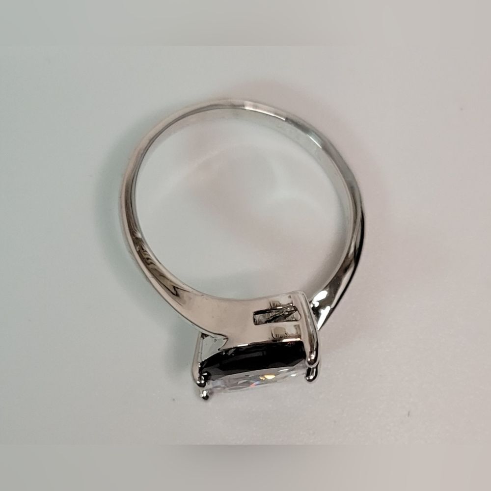 New! Size 7, Rhinestone Ring - Picture 6 of 10
